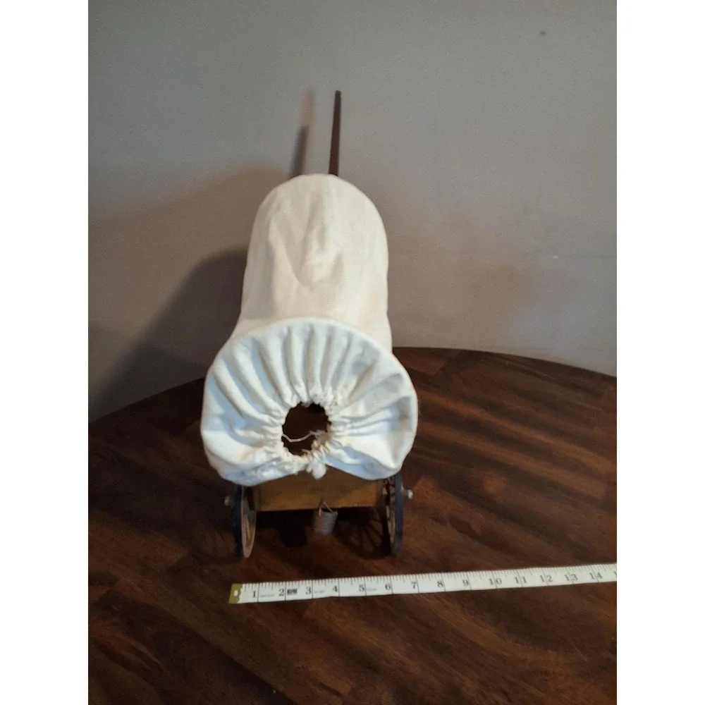 Vintage Wooden Covered Stagecoach Lamp Western Cowboy Pioneer Decor. WORKS